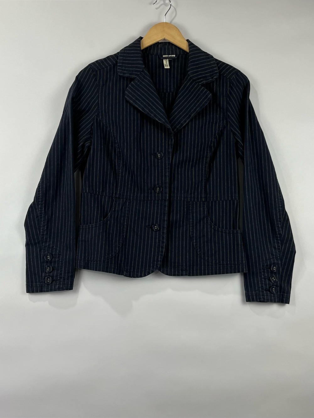 St. John’s Bay Stretch 98% Cotton Pinstripe Blazer Fabric Covered Buttons Pocket